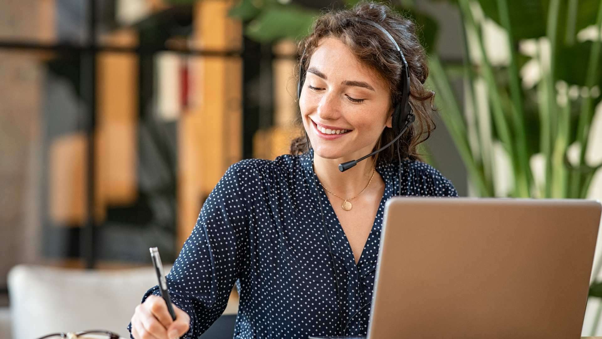 Manual de Atendimento ao Cliente: O Guia Completo - NexBlog